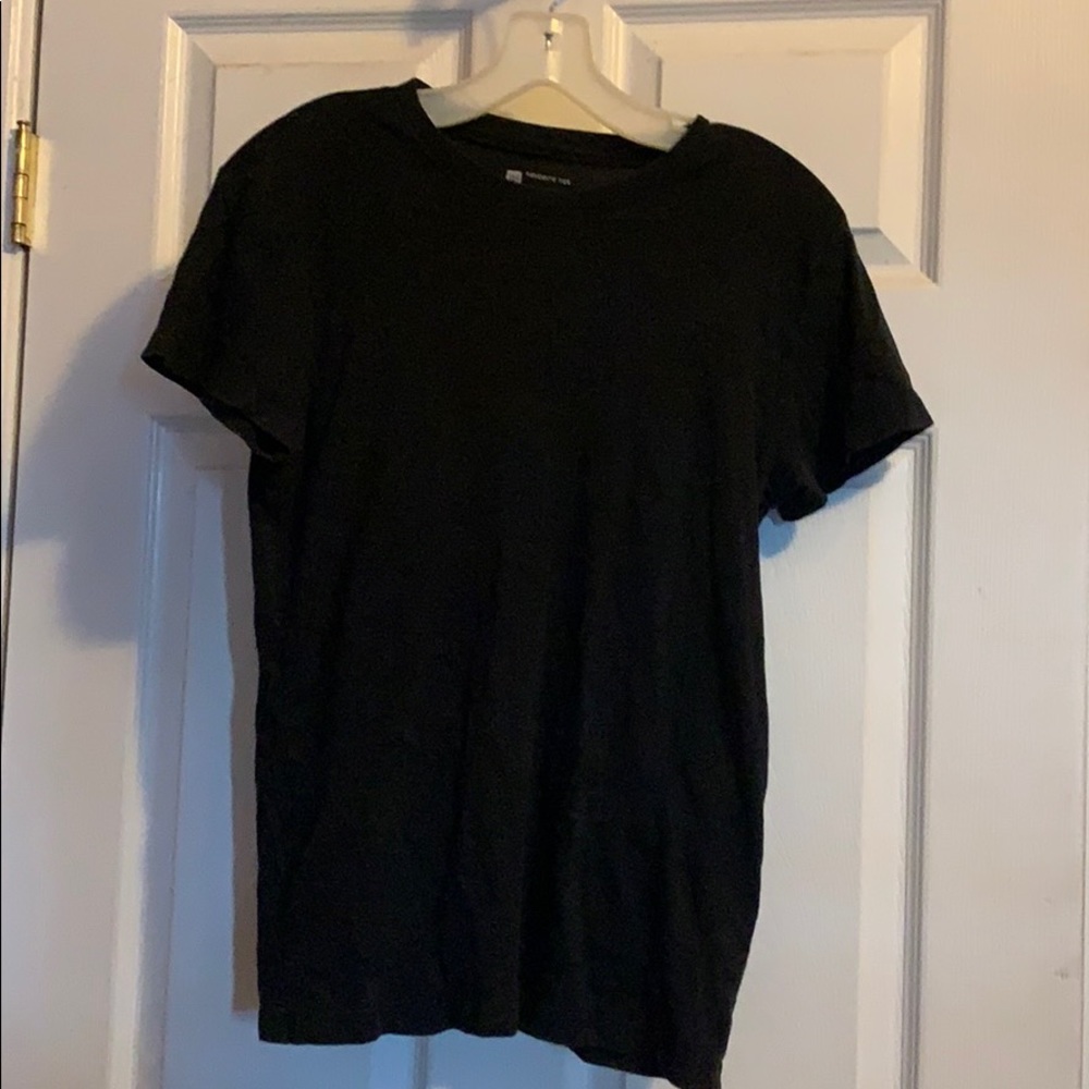 Gap Favorite Black Tee